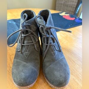 Toms Suede wedge Lace-Up Ankle Boots